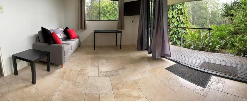 Dezen Accomodation Palmview Dış mekan fotoğraf